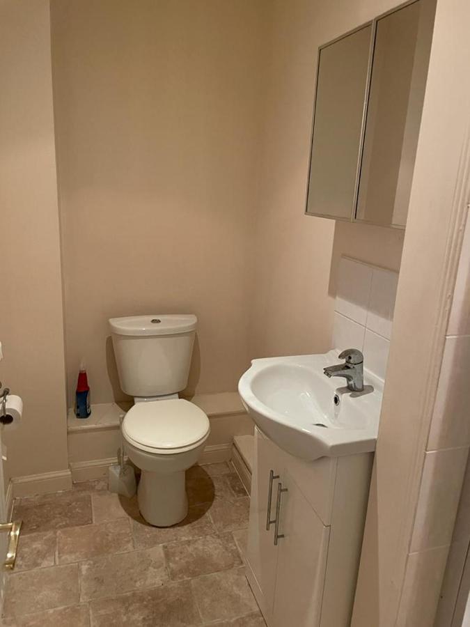 Lovely Shared 3 Bed Home Near The Thames Thamesmead  Экстерьер фото